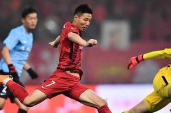 武磊错失单刀球，多特蒙德门将神勇扑救成最大功臣！