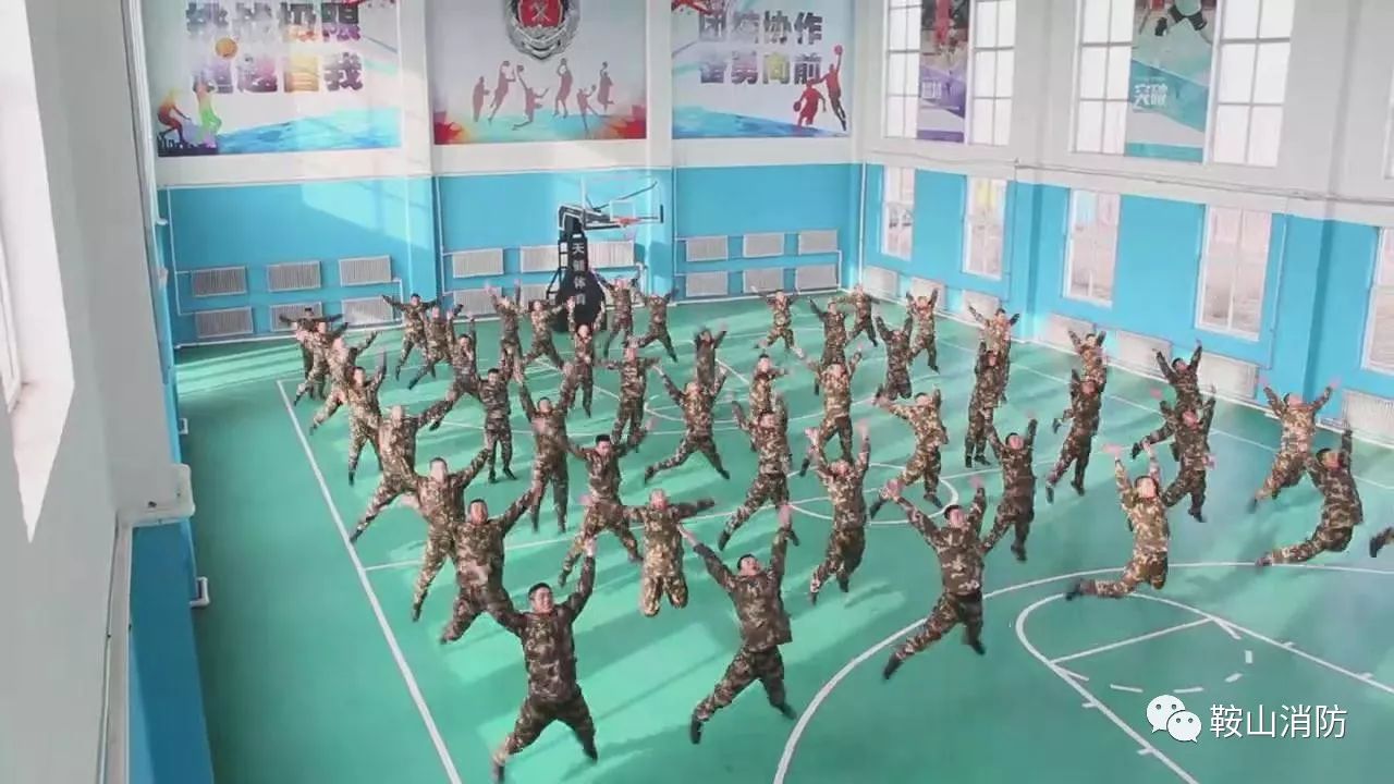 土耳其队备战国际杯赛，崭新征程