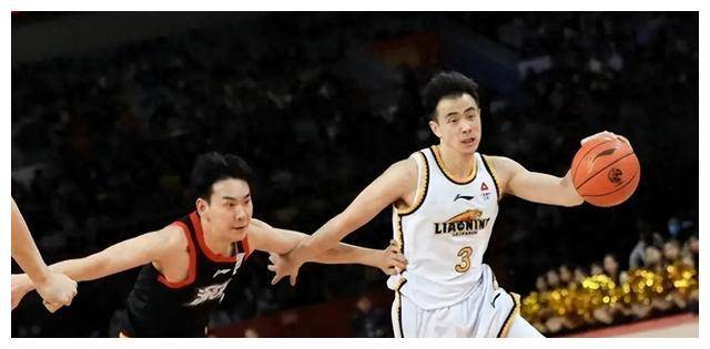 天津男篮逆袭成功，士气高昂