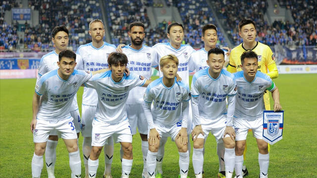 包含大连实德客场艰难取胜，全队斗志昂扬的词条