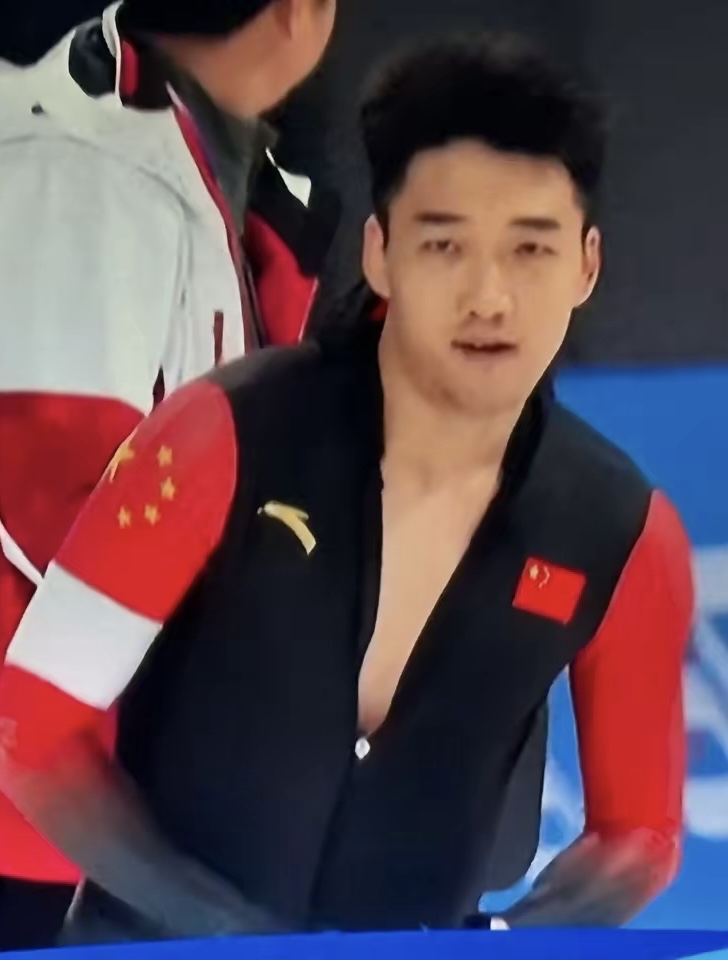 包含阿根廷篮球健将夺得铜牌，大放异彩的词条