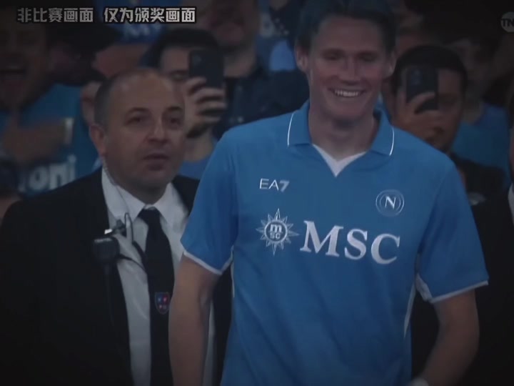 关于泰山错失单刀球，那不勒斯门将神勇扑救成最大功臣！的信息